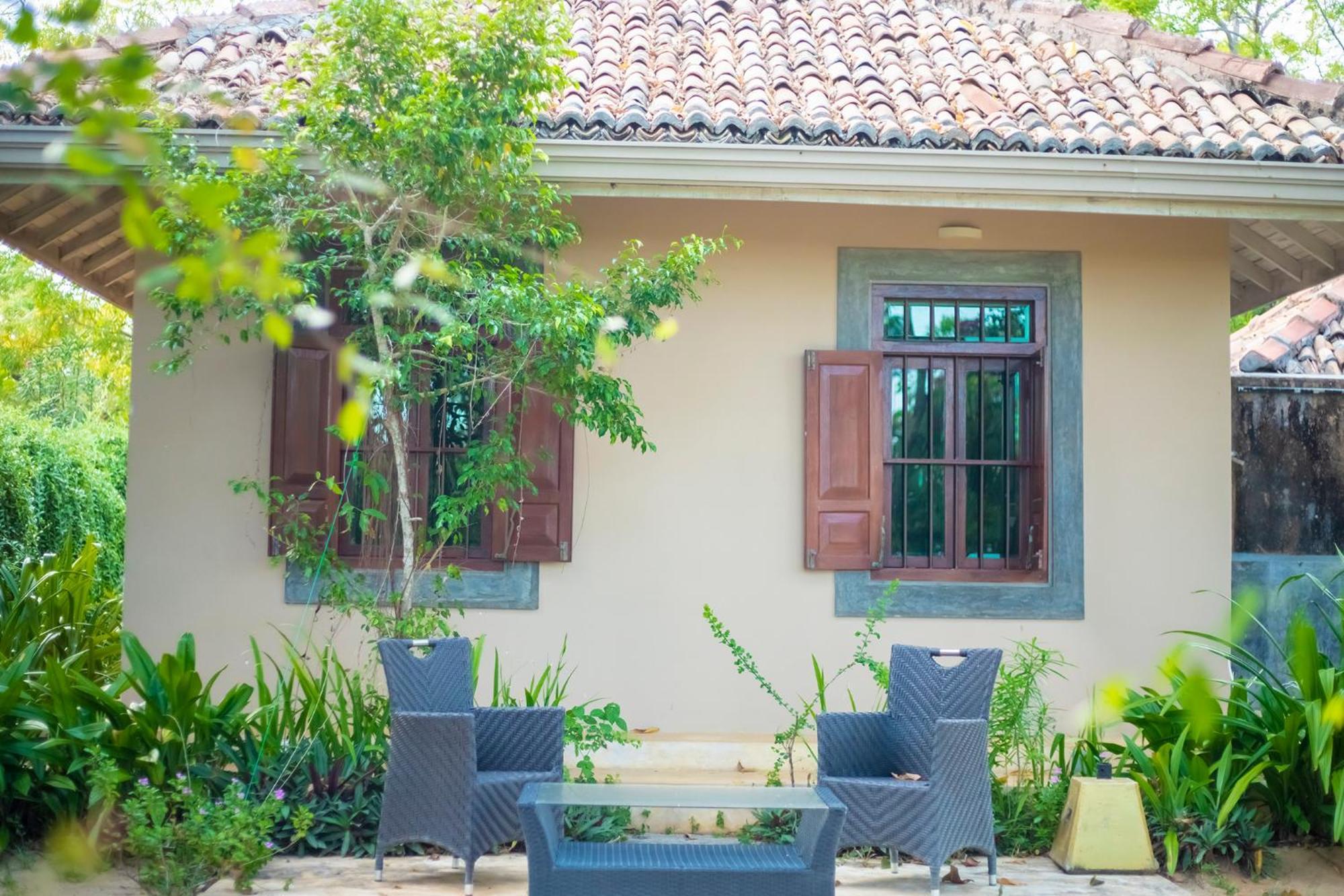 Nikara Luxury Beach House Tissamaharama Exterior photo
