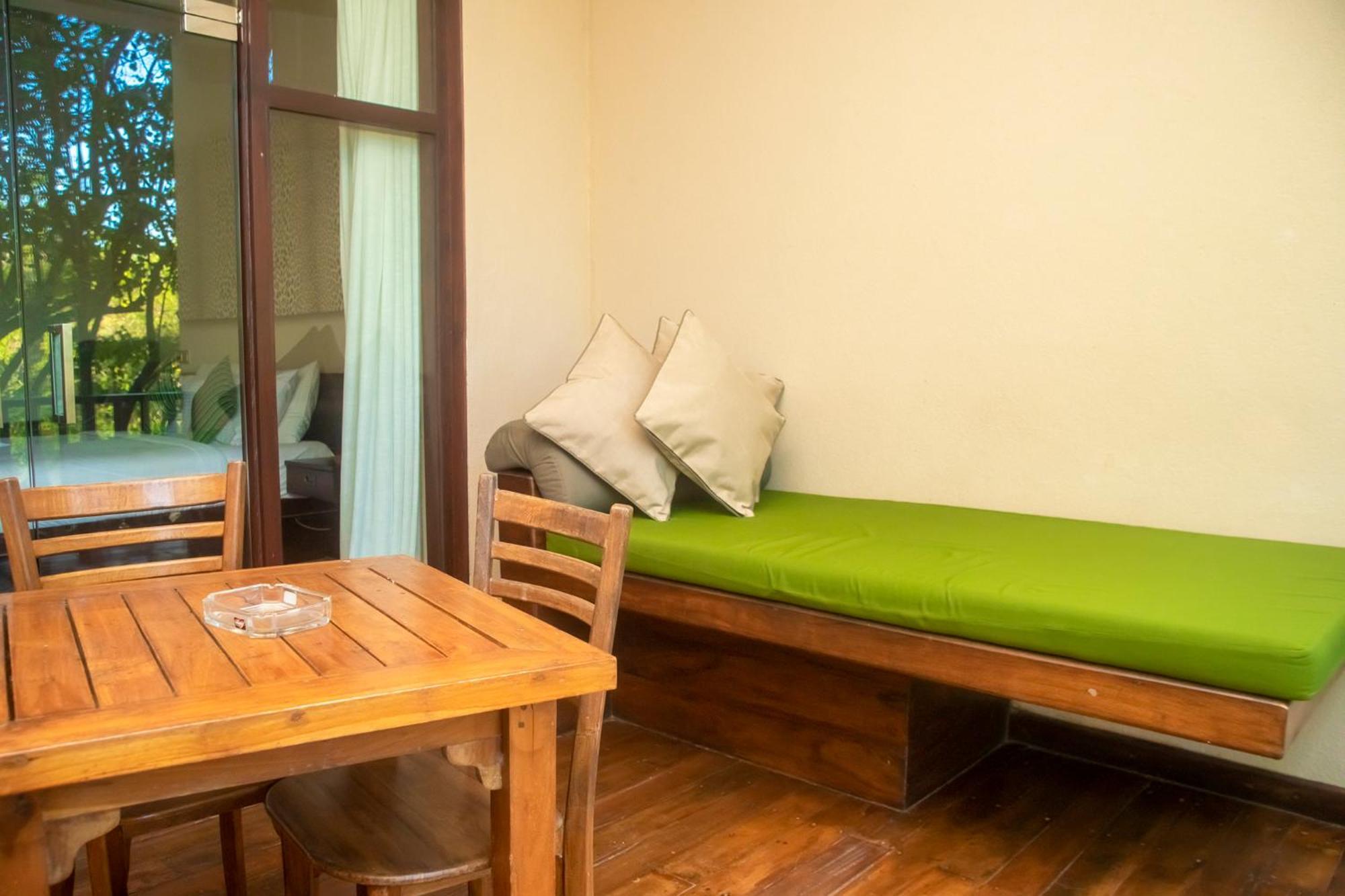 Nikara Luxury Beach House Tissamaharama Exterior photo