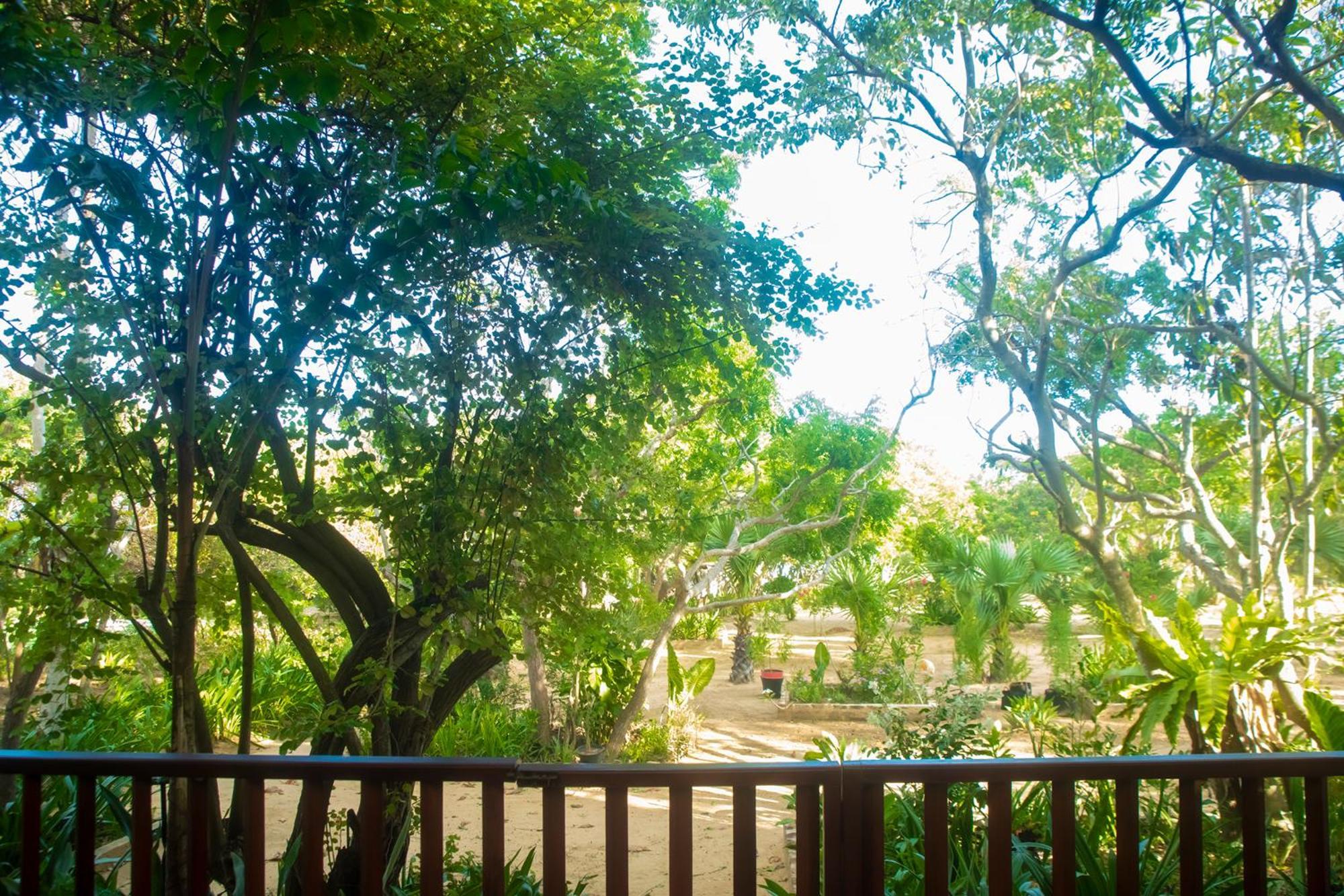 Nikara Luxury Beach House Tissamaharama Exterior photo