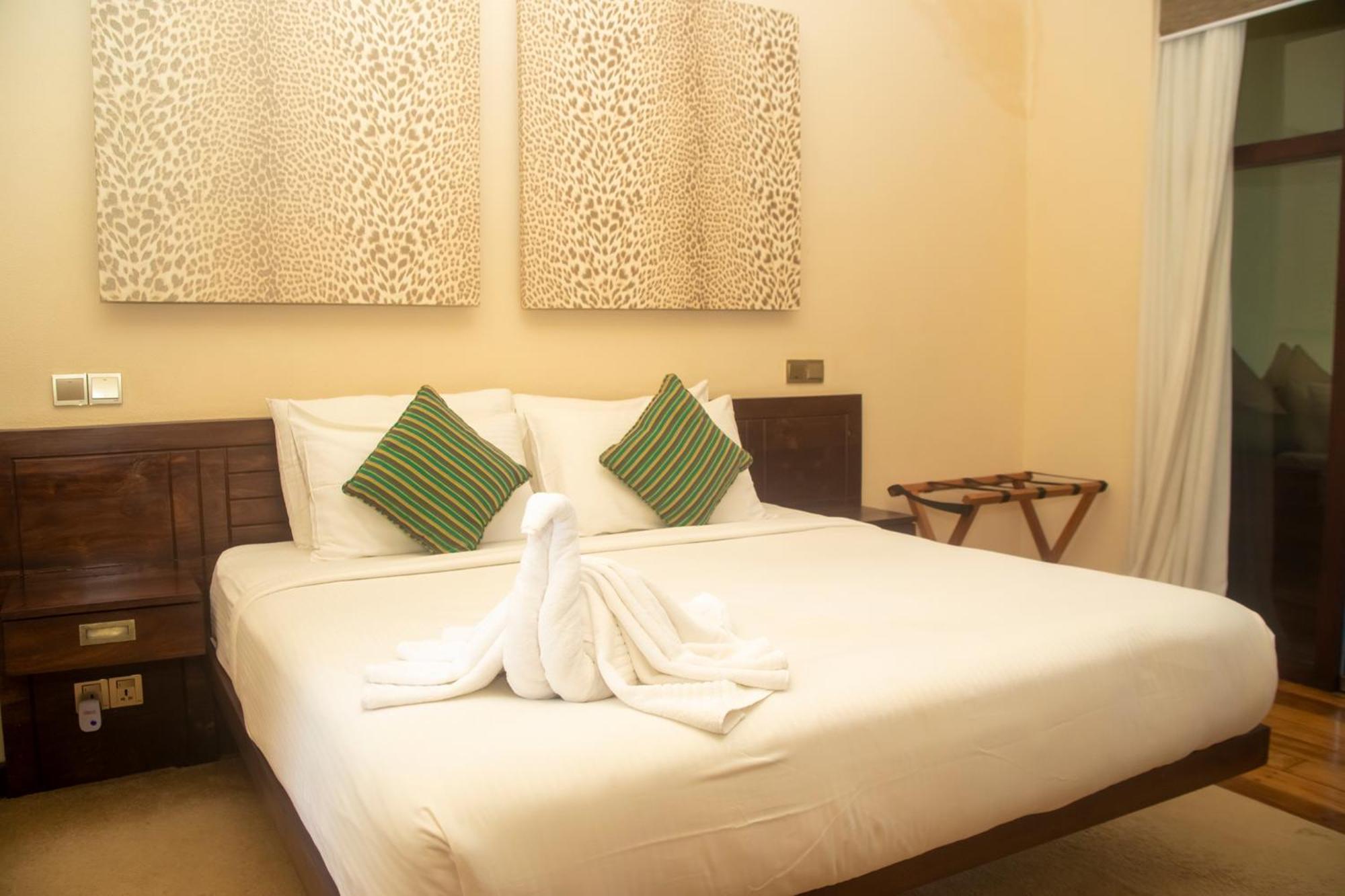 Nikara Luxury Beach House Tissamaharama Exterior photo